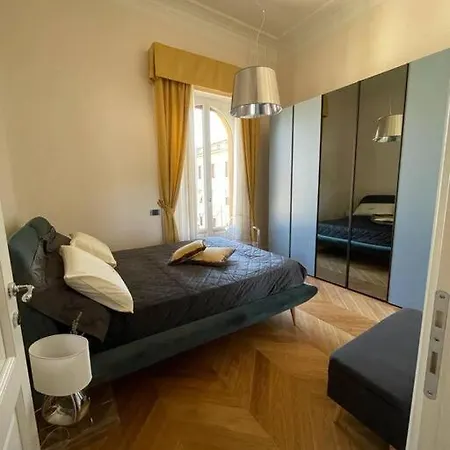 Apartment Caterina De' Medici Luxury Attic With Terrace And Parking Florence