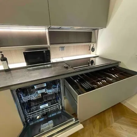 Caterina De' Medici Luxury Attic With Terrace And Parking *