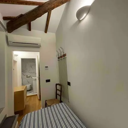 Caterina De' Medici Luxury Attic With Terrace And Parking