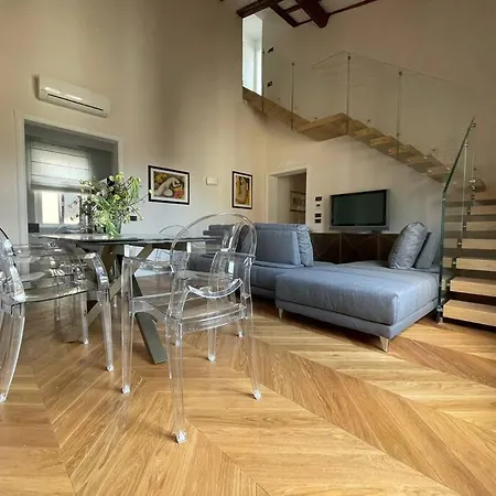 Apartment Caterina De' Medici Luxury Attic With Terrace And Parking Florence