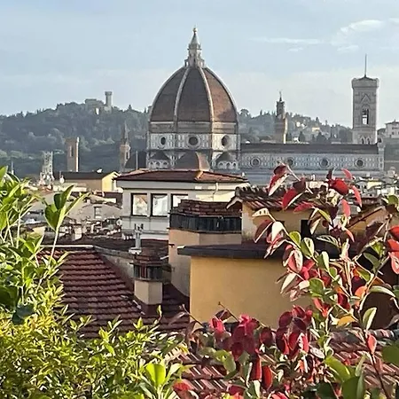 Caterina De' Medici Luxury Attic With Terrace And Parking *
