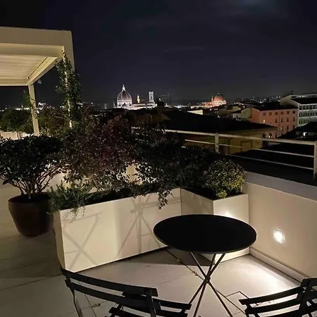 Caterina De' Medici Luxury Attic With Terrace And Parking Apartment *