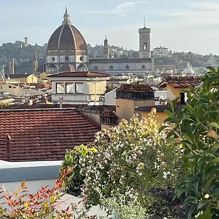 Caterina De' Medici Luxury Attic With Terrace And Parking Apartment Florence