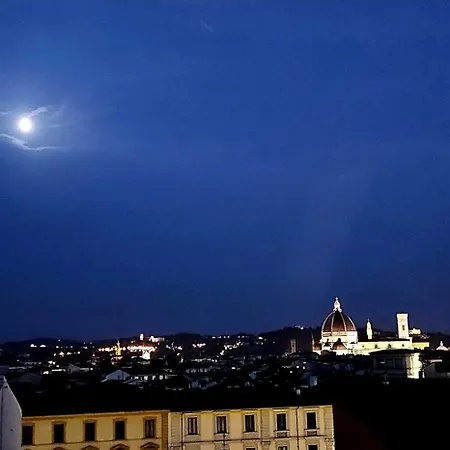 Caterina De' Medici Luxury Attic With Terrace And Parking Apartment